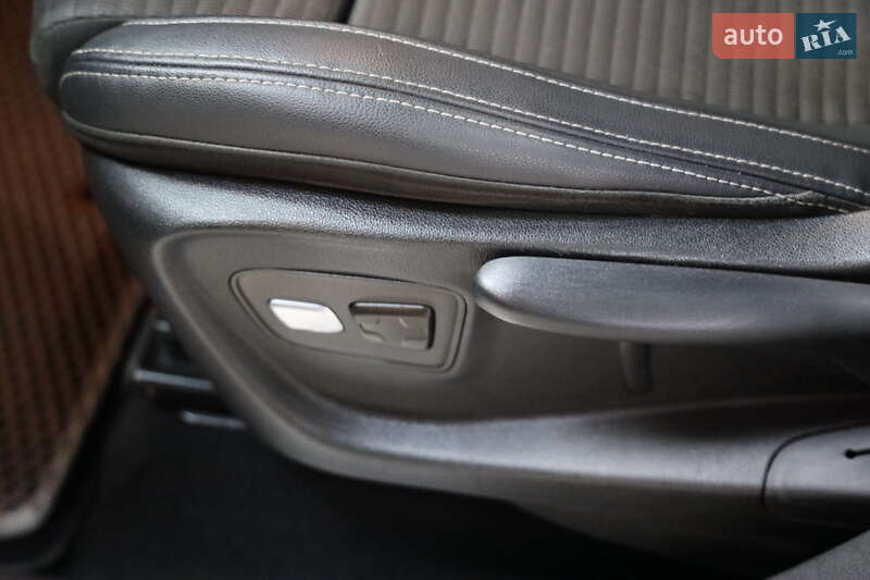 Мінівен Renault Scenic 2017 в Луцьку