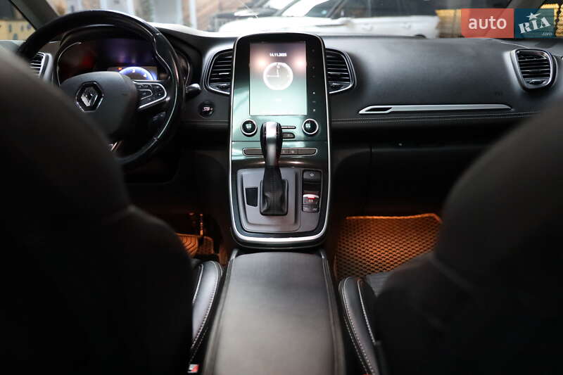 Мінівен Renault Scenic 2017 в Луцьку