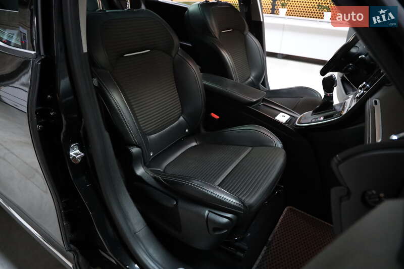 Мінівен Renault Scenic 2017 в Луцьку