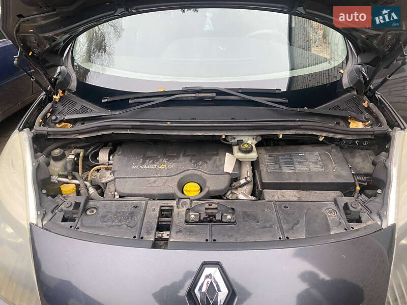 Мінівен Renault Scenic 2010 в Гостомелі