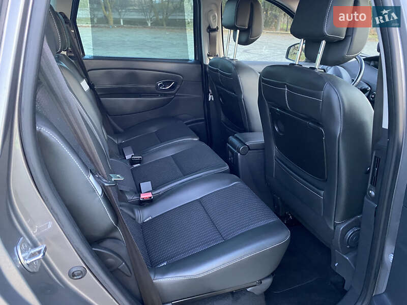 Мінівен Renault Scenic 2013 в Дубні