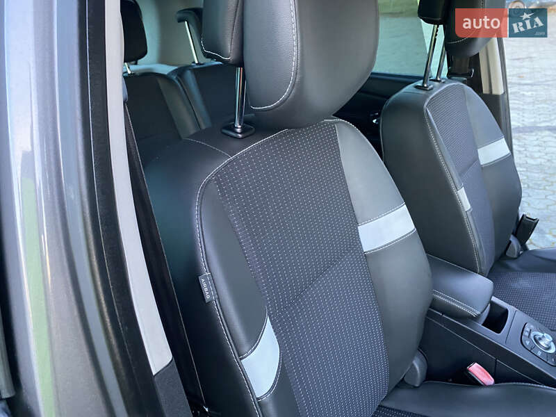 Мінівен Renault Scenic 2013 в Дубні