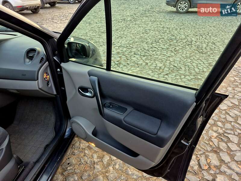 Мінівен Renault Scenic 2007 в Луцьку фото 16 Мінівен Renault Scenic 2007 в Луцьку