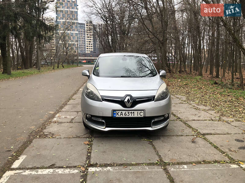 Минивэн Renault Scenic 2015 в Киеве фото 6 Минивэн Renault Scenic 2015 в Киеве