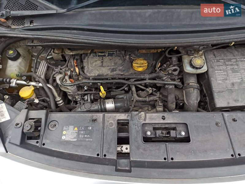 Минивэн Renault Scenic 2015 в Киеве фото 22 Минивэн Renault Scenic 2015 в Киеве