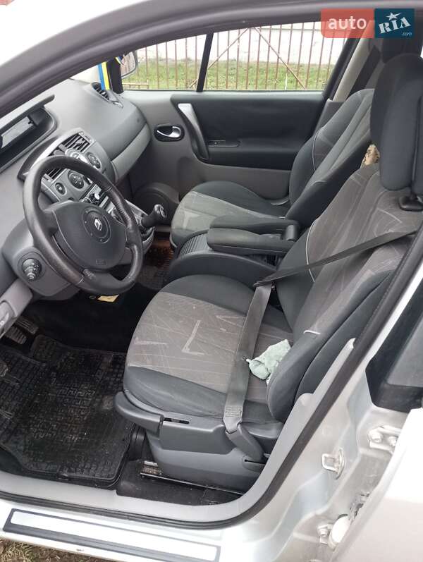 Мінівен Renault Scenic 2004 в Радивиліві фото 7 Мінівен Renault Scenic 2004 в Радивиліві
