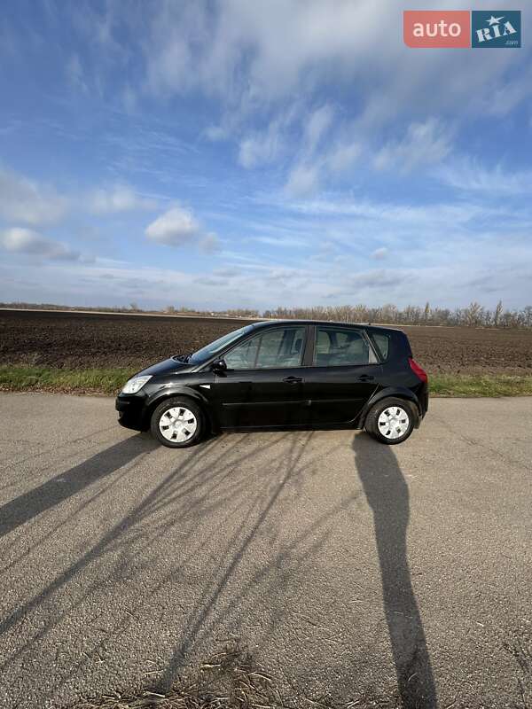 Мінівен Renault Scenic 2007 в Кагарлику