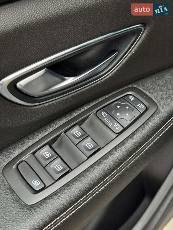 Минивэн Renault Scenic 2016 в Луцке фото 45 Минивэн Renault Scenic 2016 в Луцке