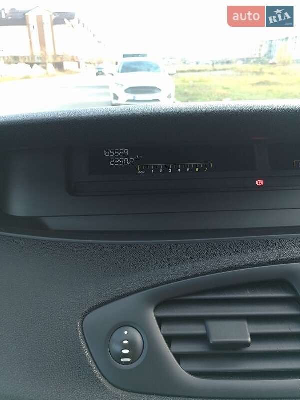 Минивэн Renault Scenic 2011 в Софиевской Борщаговке фото 17 Минивэн Renault Scenic 2011 в Софиевской Борщаговке