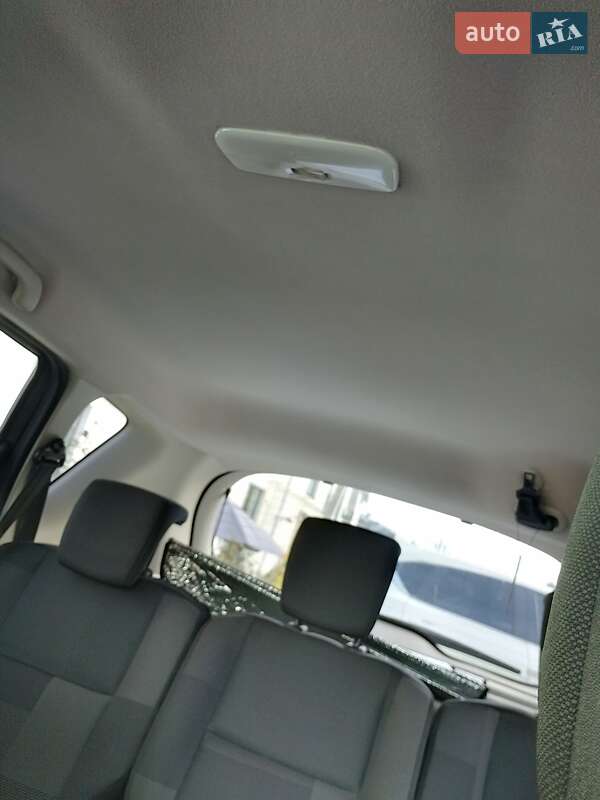 Минивэн Renault Scenic 2011 в Софиевской Борщаговке фото 23 Минивэн Renault Scenic 2011 в Софиевской Борщаговке