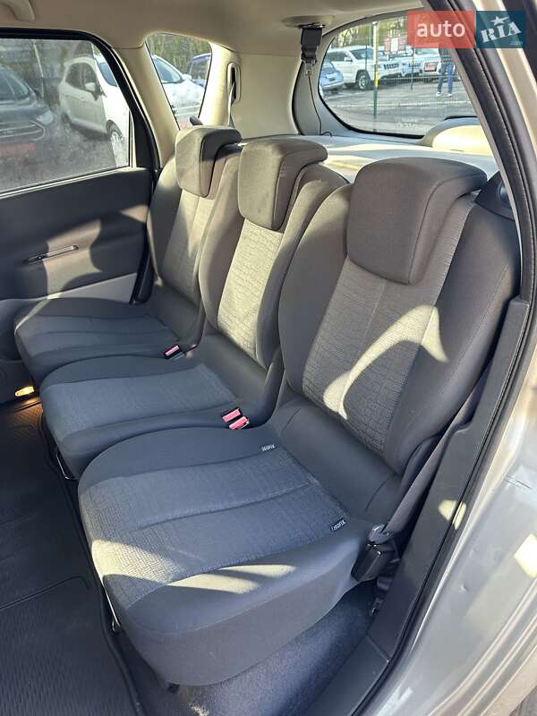 Минивэн Renault Scenic 2006 в Сумах