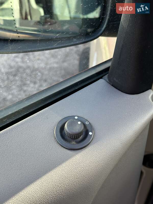 Минивэн Renault Scenic 2006 в Сумах