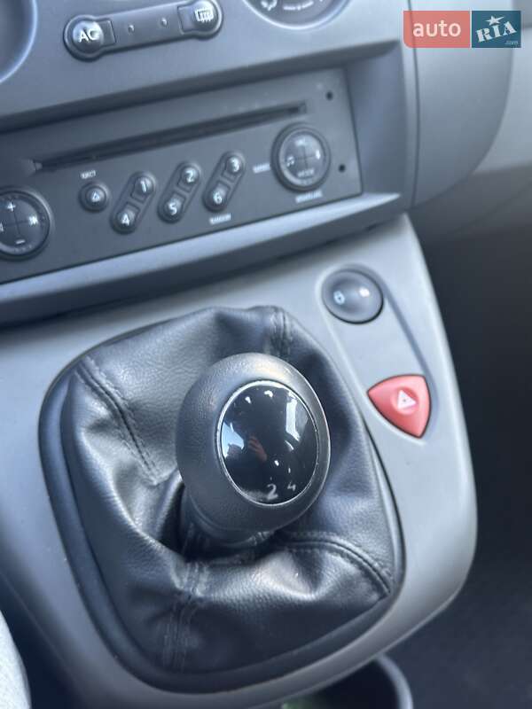 Минивэн Renault Scenic 2006 в Сумах