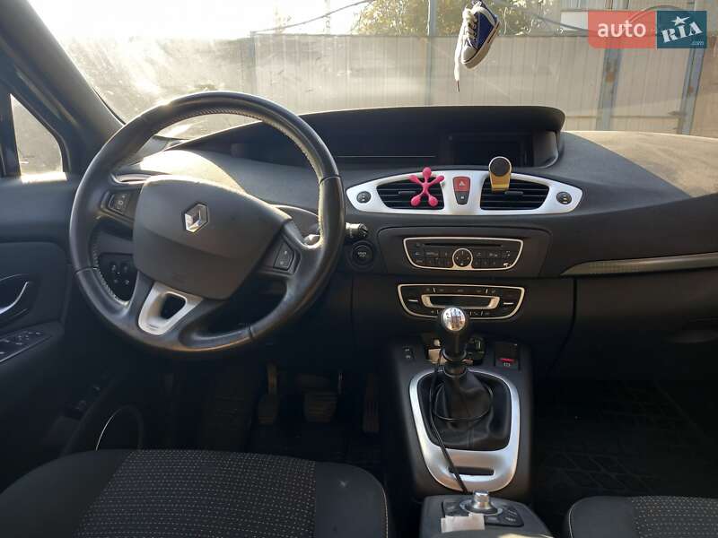 Мінівен Renault Scenic 2009 в Кременчуці
