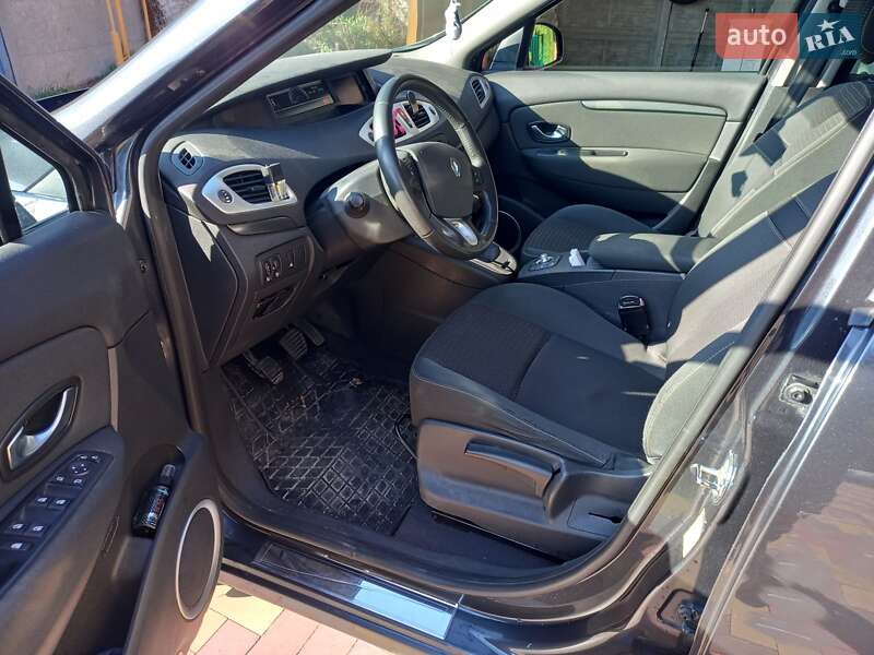 Мінівен Renault Scenic 2009 в Кременчуці