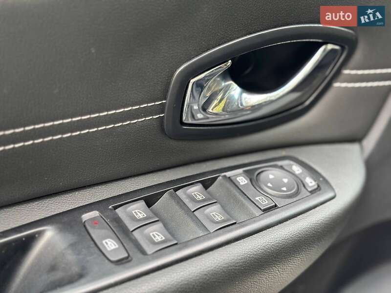 Мінівен Renault Scenic 2014 в Києві фото 52 Мінівен Renault Scenic 2014 в Києві