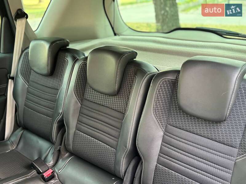 Мінівен Renault Scenic 2014 в Києві фото 78 Мінівен Renault Scenic 2014 в Києві