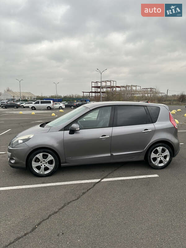 Минивэн Renault Scenic 2011 в Киеве