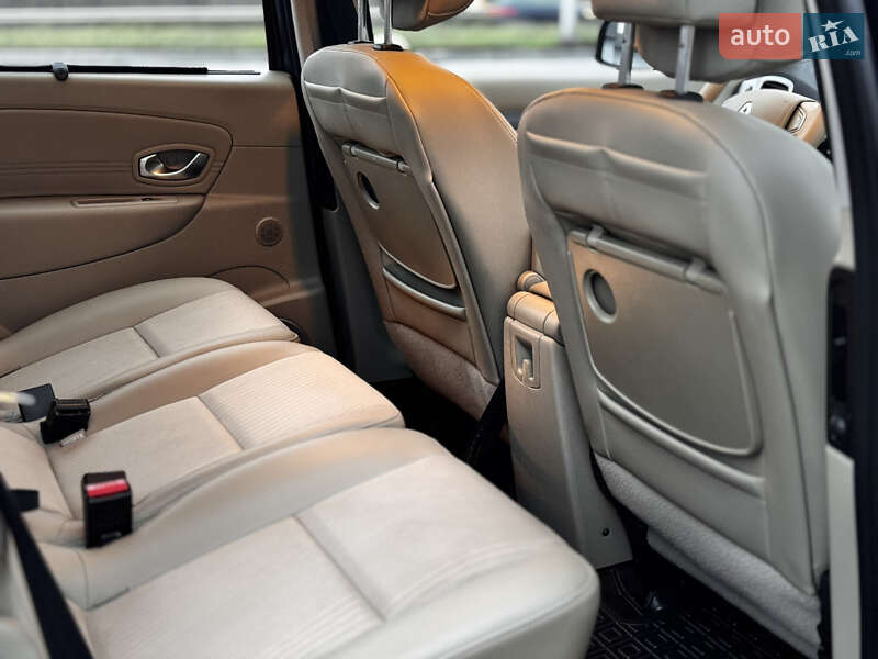 Мінівен Renault Scenic 2010 в Харкові