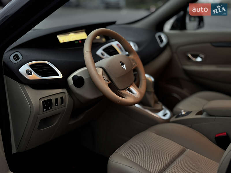 Мінівен Renault Scenic 2010 в Харкові