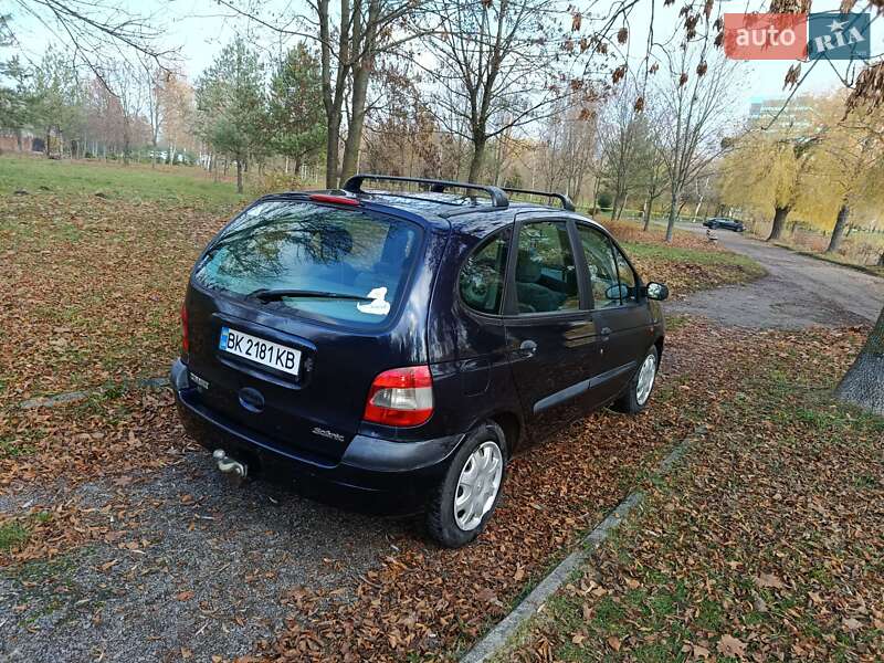 Мінівен Renault Scenic 2000 в Рівному