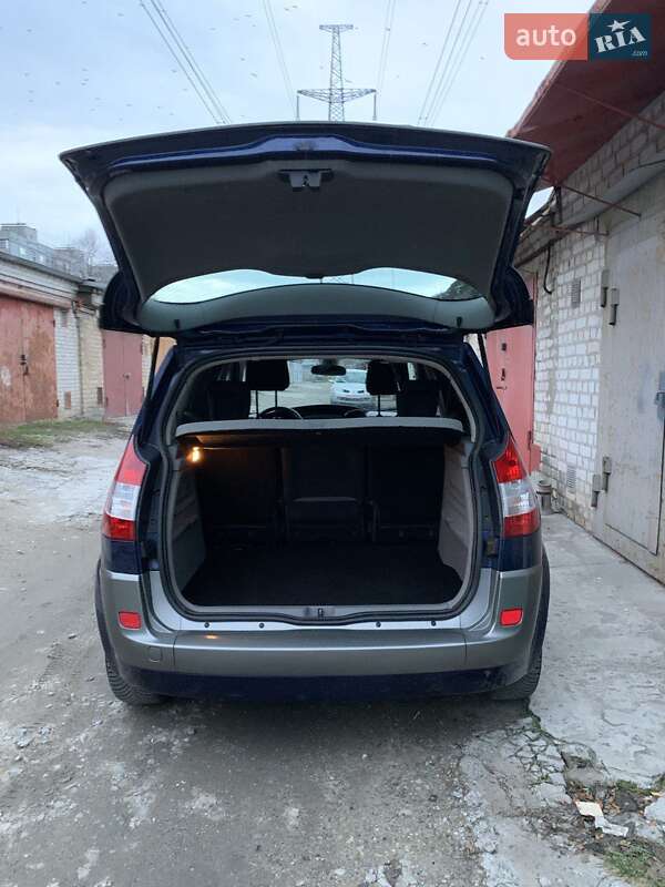 Минивэн Renault Scenic 2005 в Запорожье