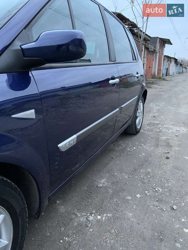 Минивэн Renault Scenic 2005 в Запорожье