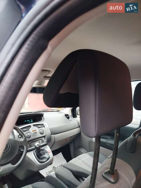 Минивэн Renault Scenic 2005 в Запорожье