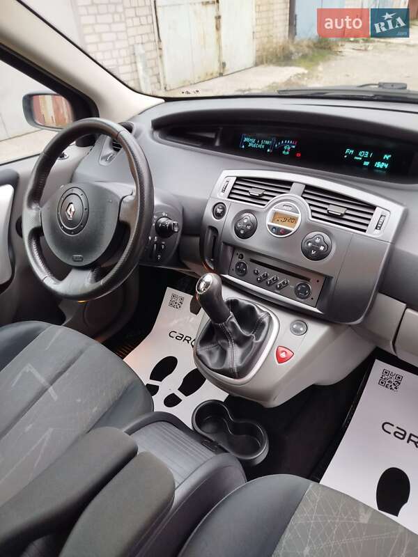 Минивэн Renault Scenic 2005 в Запорожье