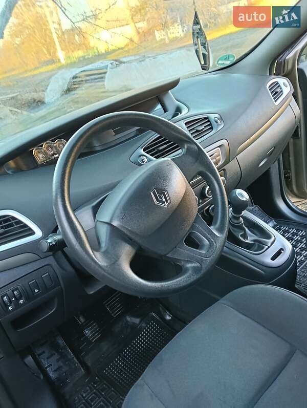 Мінівен Renault Scenic 2010 в Сумах фото 13 Мінівен Renault Scenic 2010 в Сумах