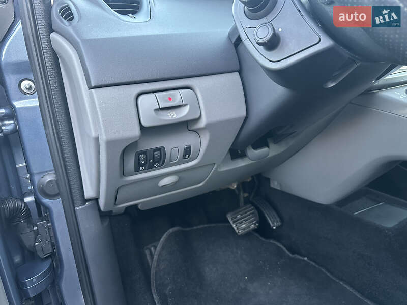 Минивэн Renault Scenic 2008 в Ковеле