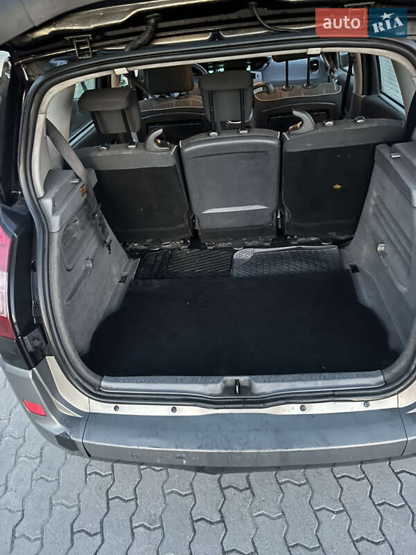 Мінівен Renault Scenic 2004 в Львові