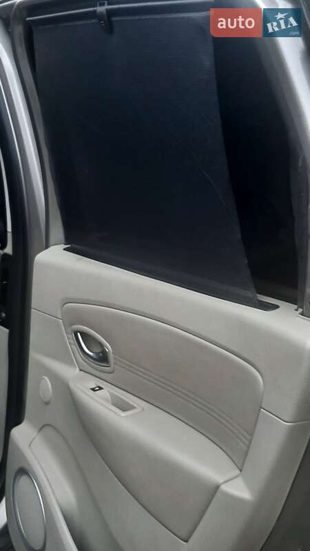 Минивэн Renault Scenic 2010 в Киеве фото 13 Минивэн Renault Scenic 2010 в Киеве