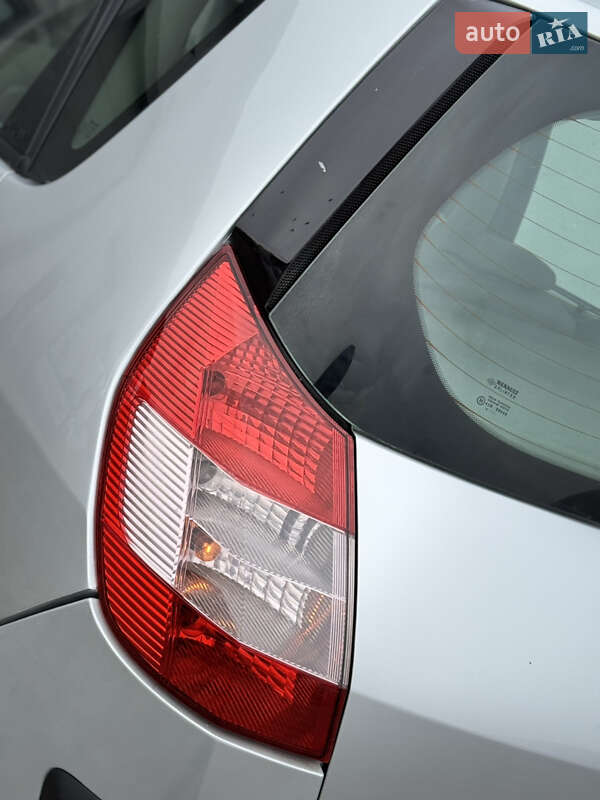 Минивэн Renault Scenic 2005 в Дрогобыче фото 35 Минивэн Renault Scenic 2005 в Дрогобыче