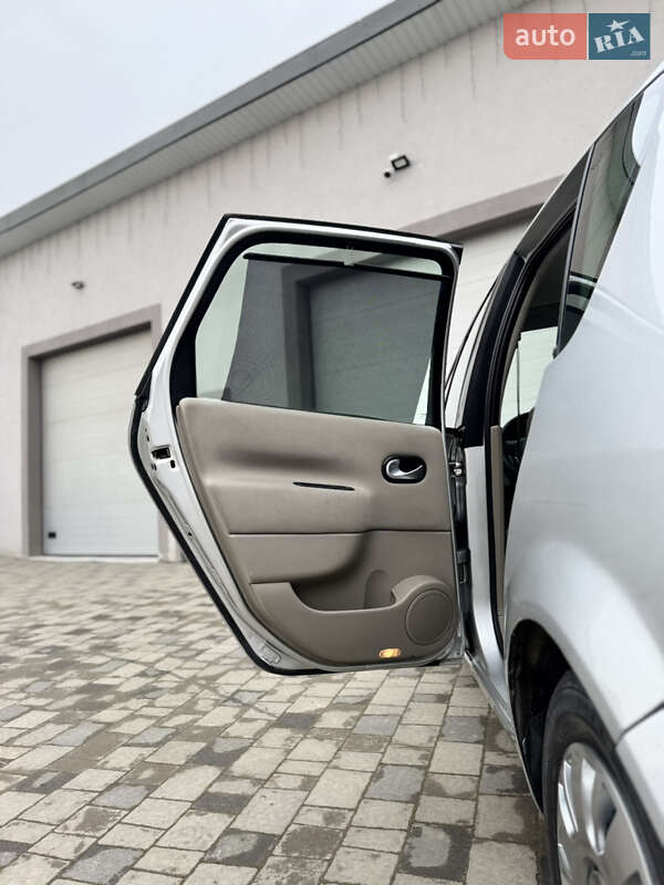 Минивэн Renault Scenic 2005 в Дрогобыче фото 57 Минивэн Renault Scenic 2005 в Дрогобыче