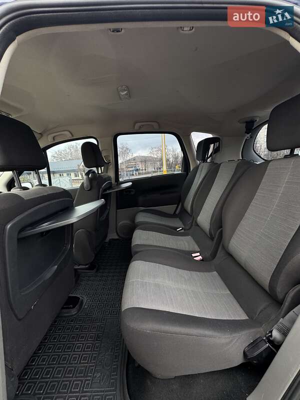 Минивэн Renault Scenic 2003 в Каменке