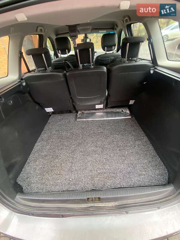 Минивэн Renault Scenic 2012 в Черновцах