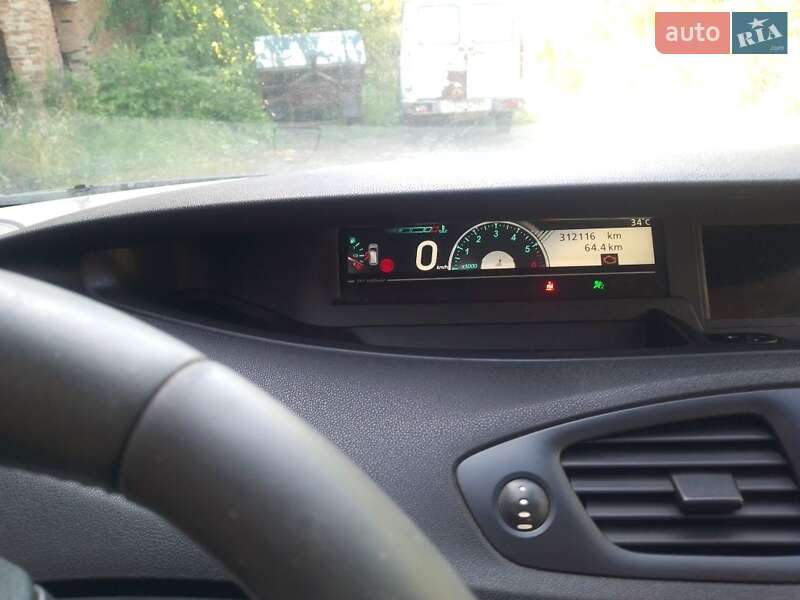 Мінівен Renault Scenic 2011 в Рава-Руській