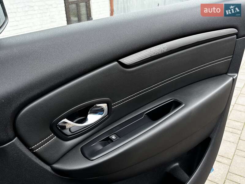 Мінівен Renault Scenic 2012 в Красилові