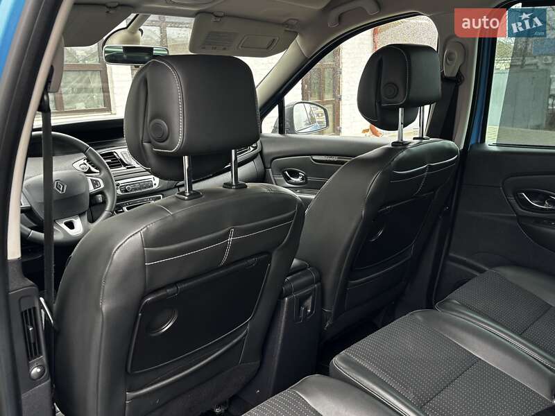 Мінівен Renault Scenic 2012 в Красилові