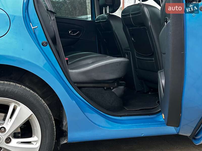 Мінівен Renault Scenic 2012 в Красилові