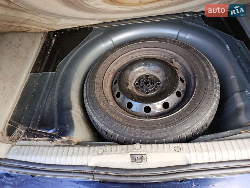 Минивэн Renault Scenic 2000 в Ровно