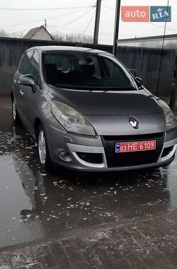 Минивэн Renault Scenic 2010 в Киверцах