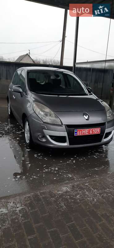 Мінівен Renault Scenic 2010 в Ківерцях