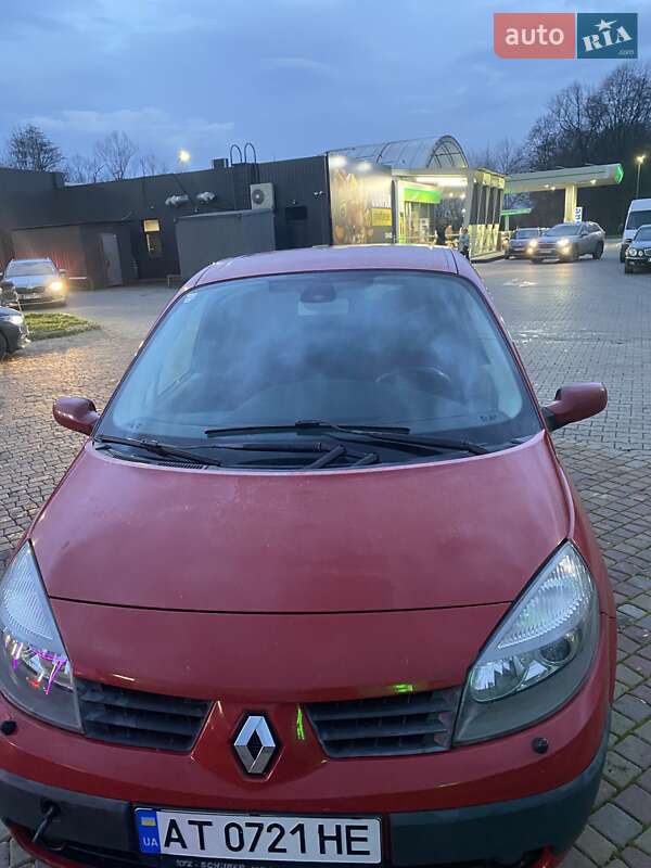 Минивэн Renault Scenic 2005 в Калуше