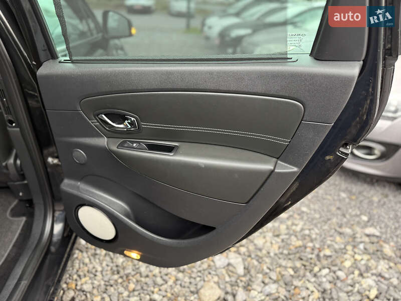 Минивэн Renault Scenic 2015 в Виннице