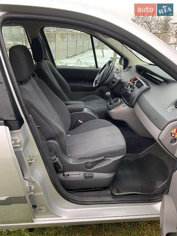 Минивэн Renault Scenic 2006 в Ивано-Франковске фото 15 Минивэн Renault Scenic 2006 в Ивано-Франковске