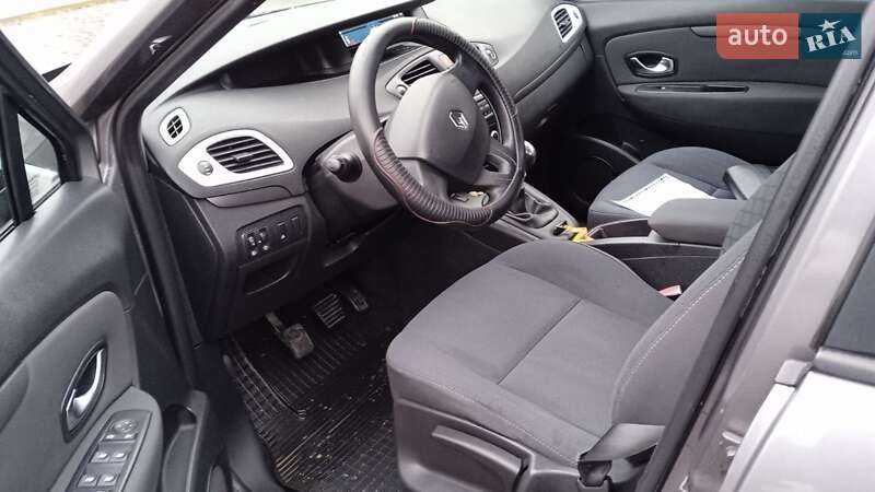 Мінівен Renault Scenic 2010 в Кам'янець-Подільському