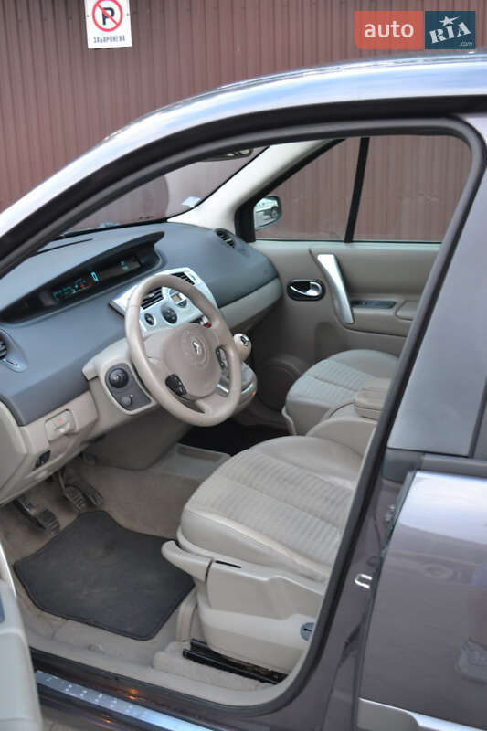 Минивэн Renault Scenic 2005 в Луцке