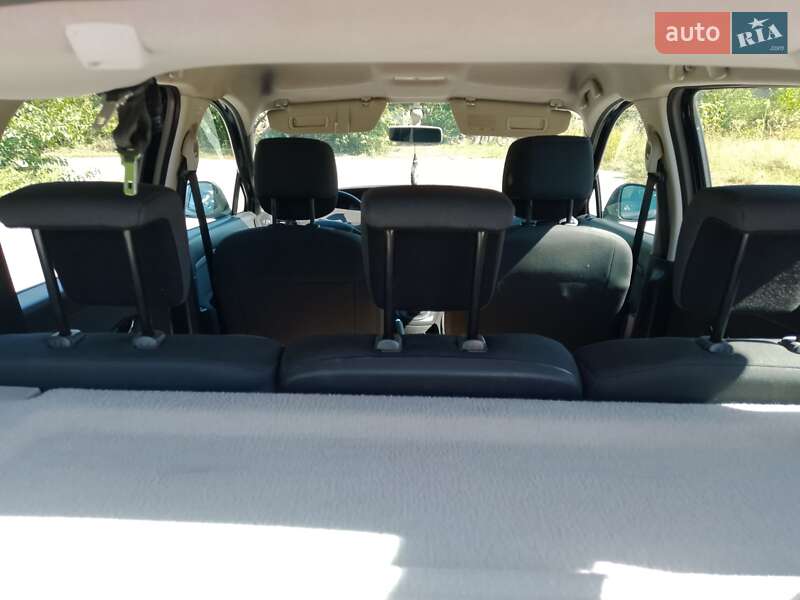 Мінівен Renault Scenic 2012 в Миргороді